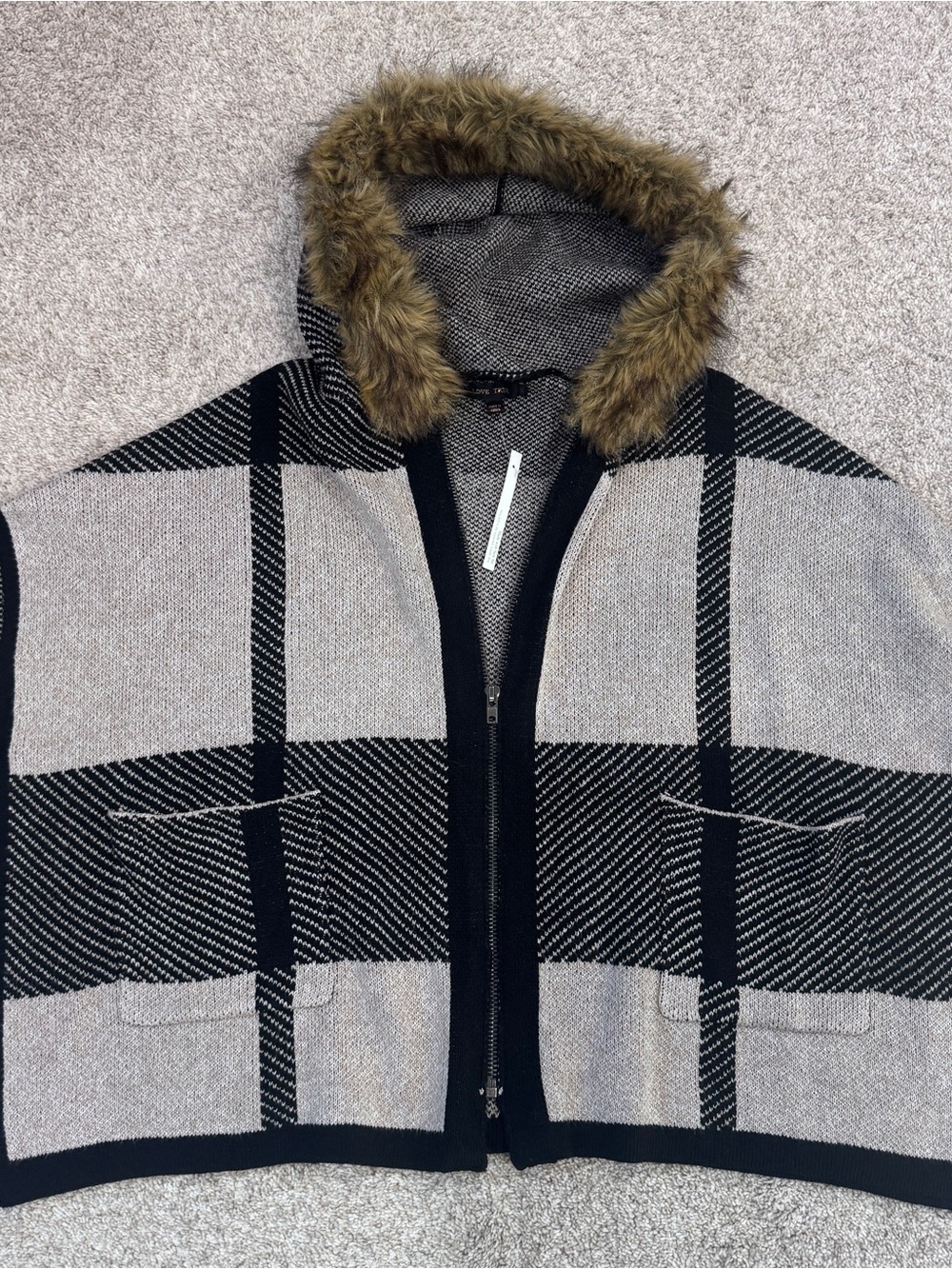 Love Tree Plaid Hooded Poncho Sweater Faux Fur Trim M/L NWT
